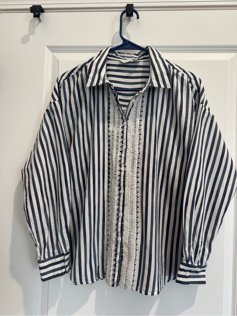 Striped Black & White Women’s Long-Sleeve Shirt